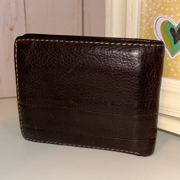 Fossil Unisex Brown Leather Wallet Luxuriously Soft! - Picture 2 of 7